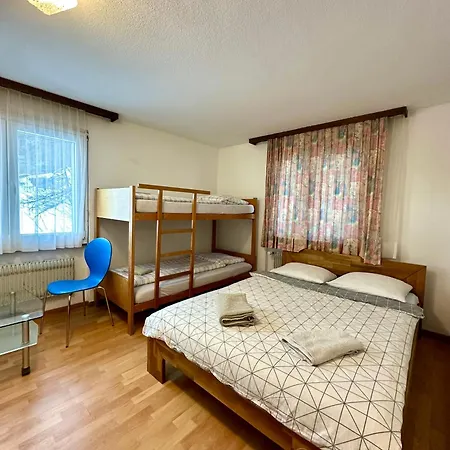 Hostel House Laerchenheim