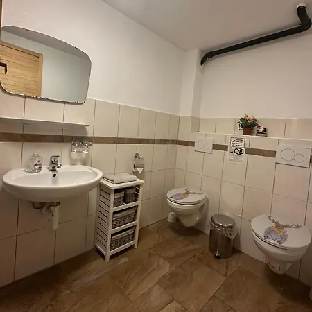 Vandrerhjem House Laerchenheim Saas-Balen