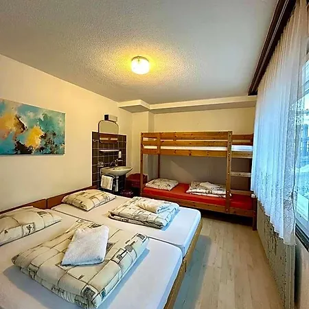 Auberge de jeunesse House Laerchenheim *