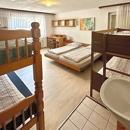 Hostel House Laerchenheim
