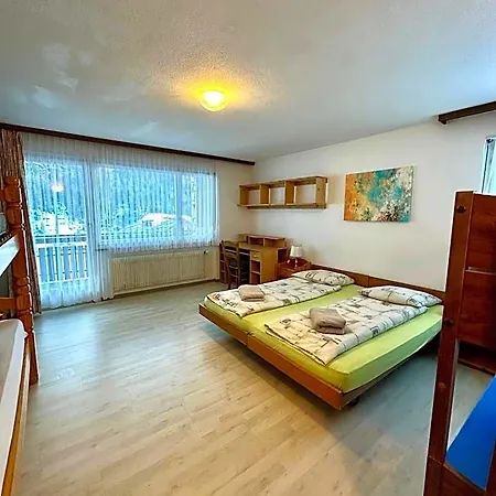House Laerchenheim Hostal *
