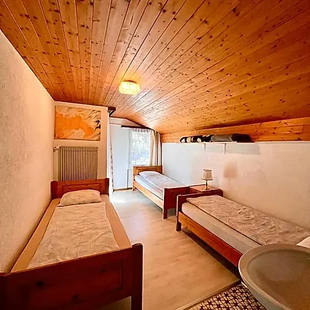 House Laerchenheim *