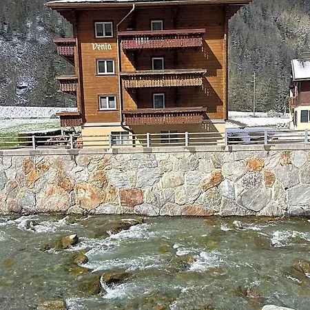 House Laerchenheim Saas-Balen