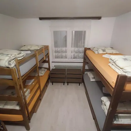 House Laerchenheim * Saas-Balen