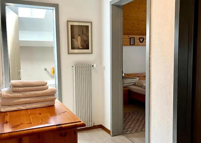 House Laerchenheim Hostel *