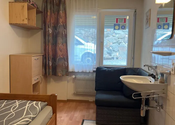 Hostel House Laerchenheim Saas-Balen