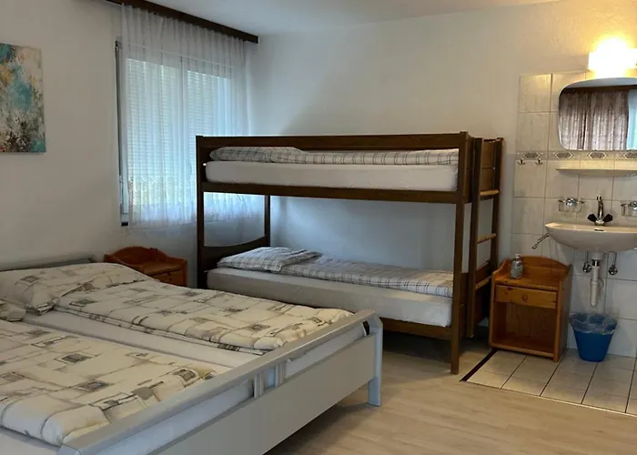 Hostel House Laerchenheim Saas-Balen